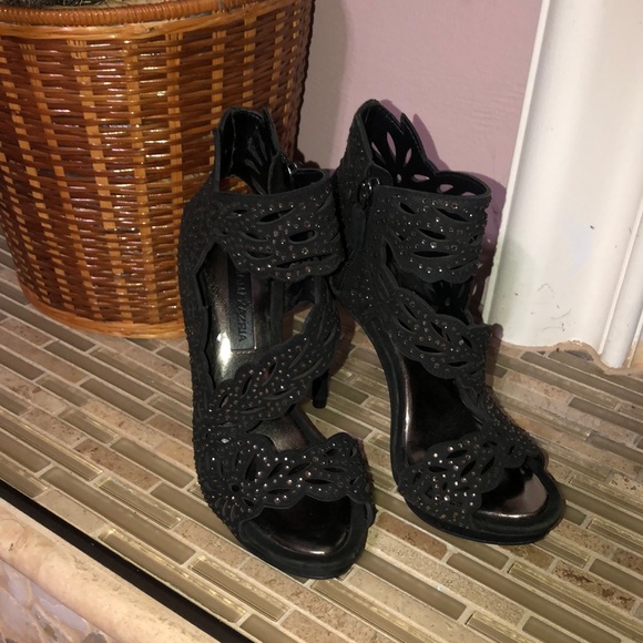 BCBGMAXAZRIA Black Rhinestone Studded Heels size 5 1/2 - Picture 4 of 10